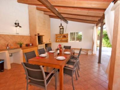Gepflegtes Chalet auf dem Lande mit Pool und AC bei Porto Colom -- CH 19