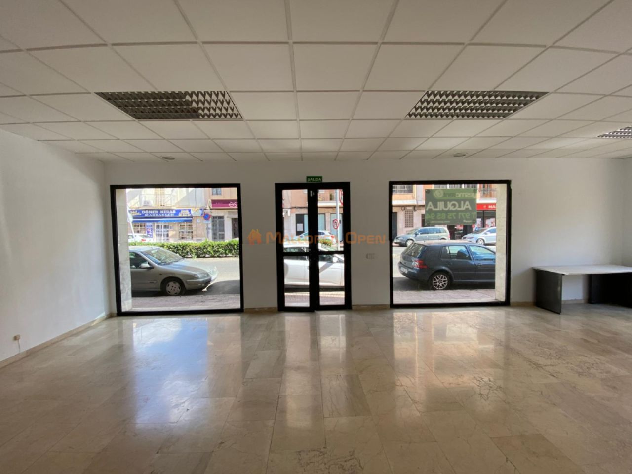Local comercial en esquina – Avenida del Torrent, Manacor