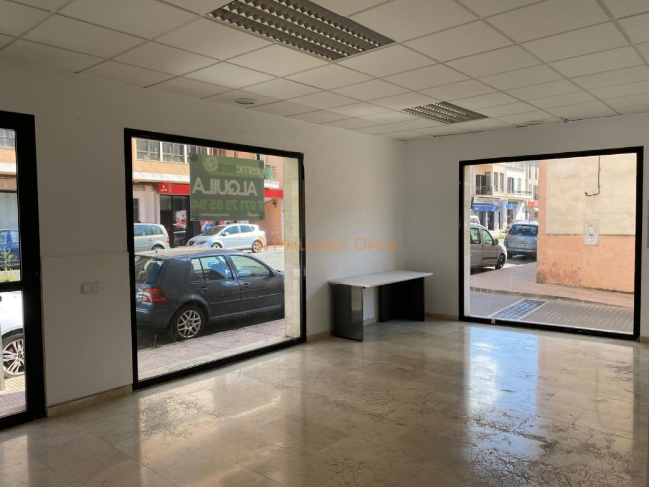 Local comercial en esquina – Avenida del Torrent, Manacor