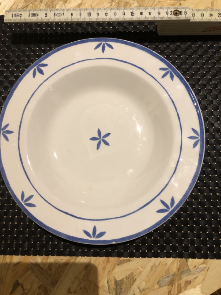 Tableware