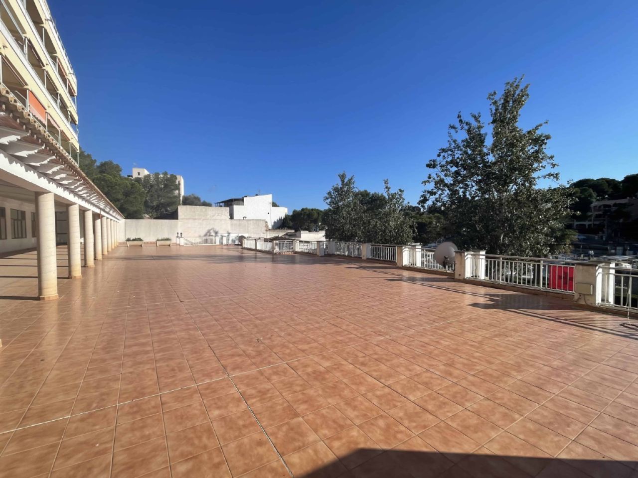 Local en venta en paseo d'es Port.