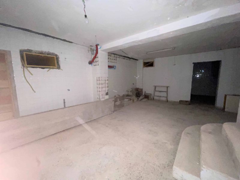 Local en venta en paseo d'es Port.