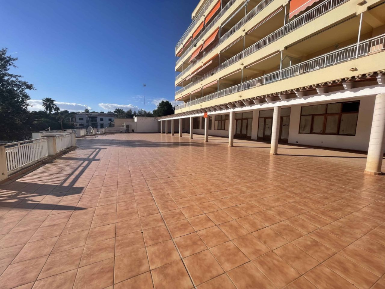 Local en venta en paseo d'es Port.