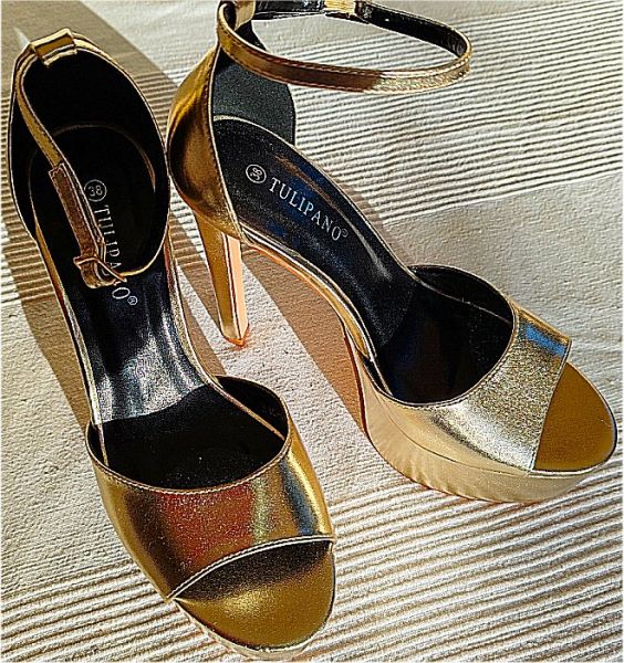 Gold high-heel platform sandals by Tulipano, size 38, like new