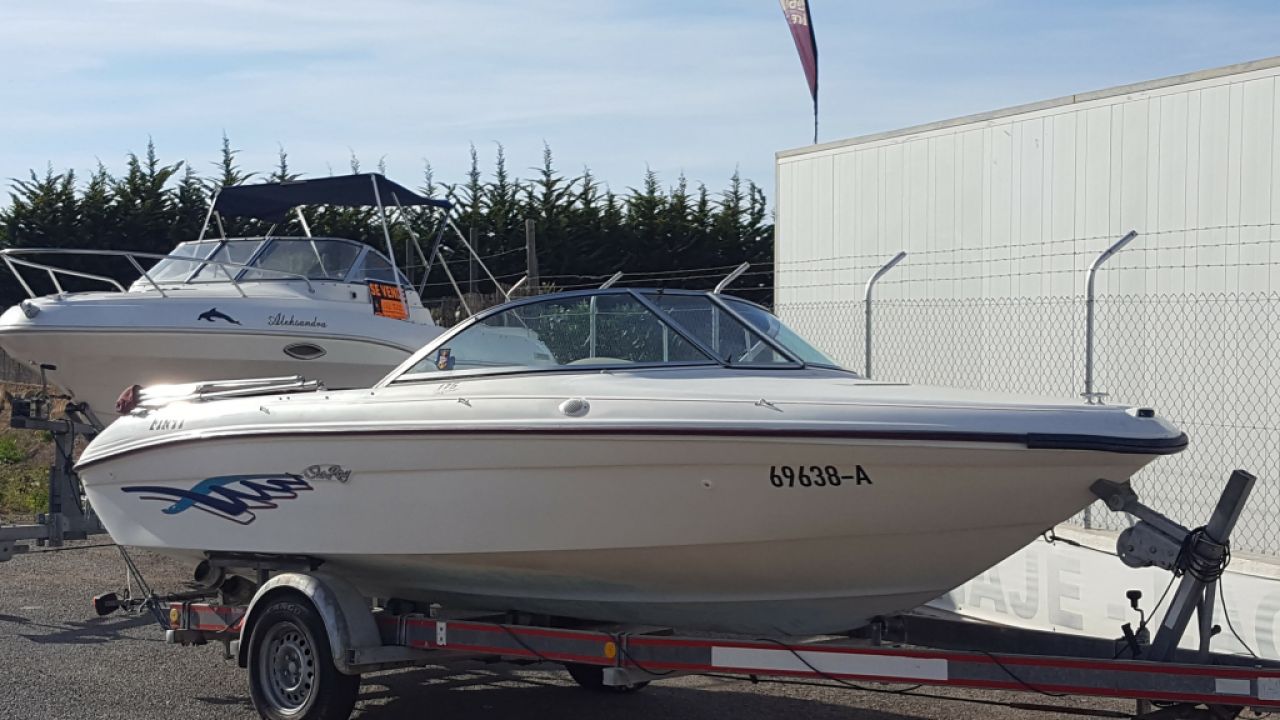 GRATIS - Lager Bootslagerung Storage von Boot Fahrzeug Stellplatz oder Hallenplatz