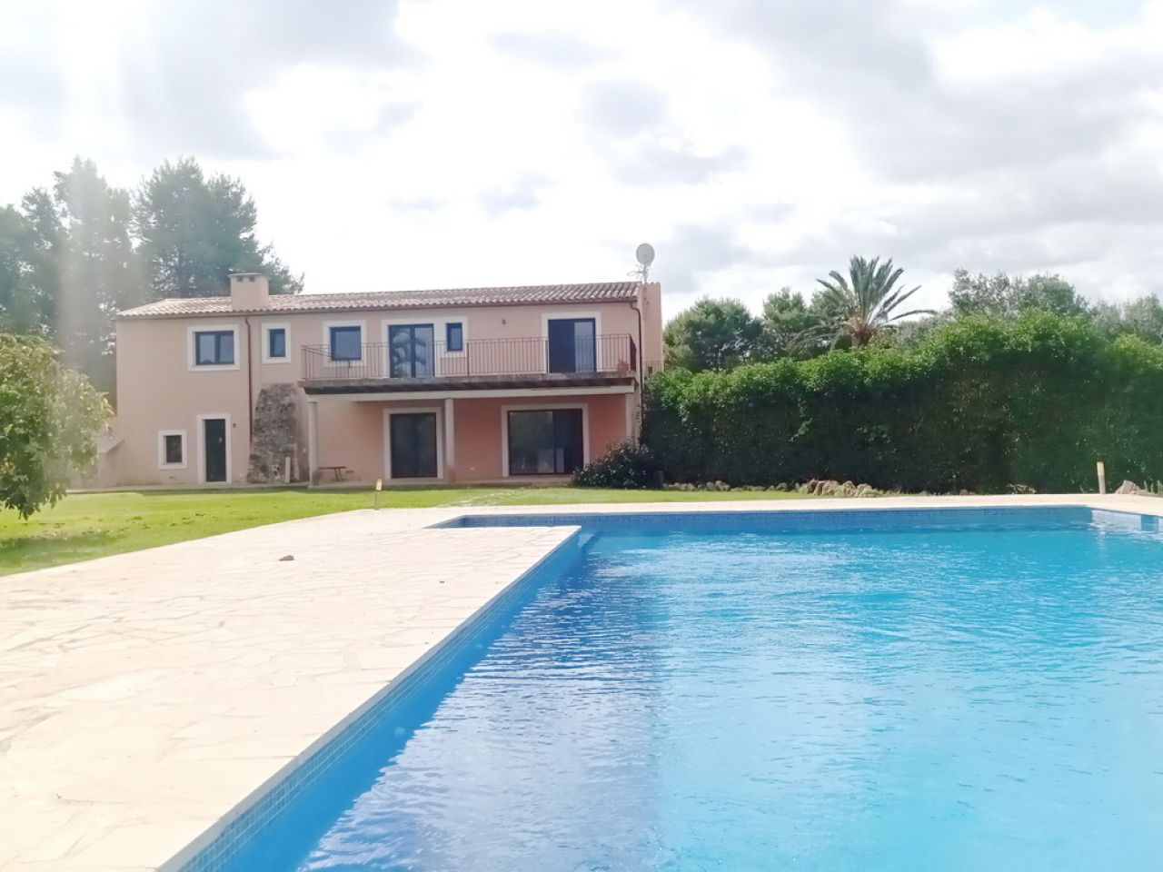 Gran finca con 2 unidades de septiembre, calefacción y piscina cerca de Felanitx --F 46