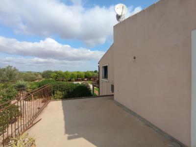 Gran finca con 2 unidades de septiembre, calefacción y piscina cerca de Felanitx --F 46