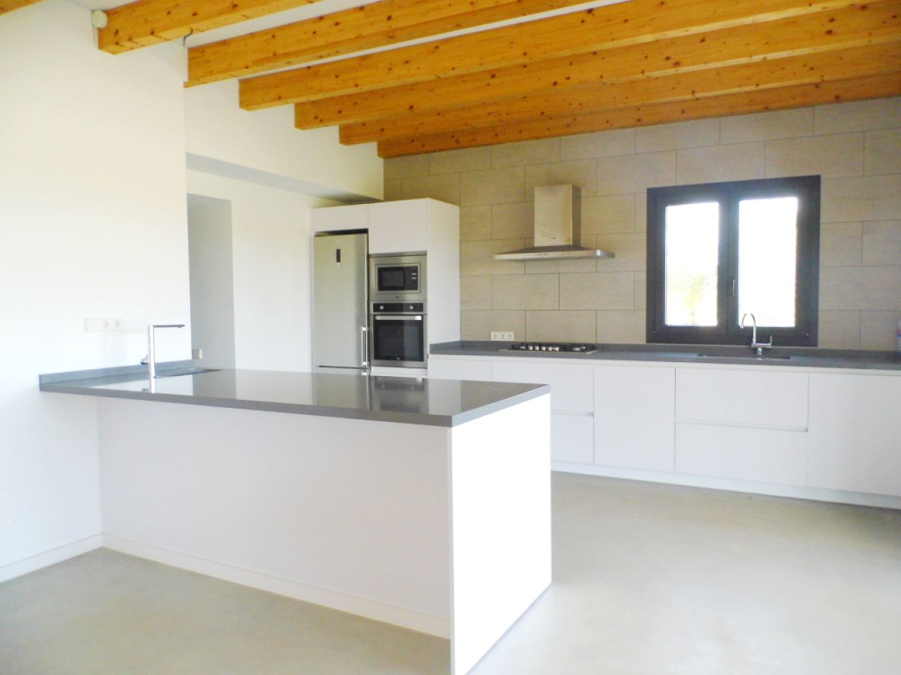 Gran finca con 2 unidades de septiembre, calefacción y piscina cerca de Felanitx --F 46