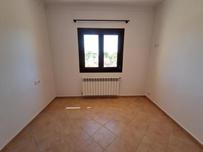 Gran finca con 4 - 5 dormitorios, estudio independiente, calefacción, piscina cerca de Calonge - Cala Dor - F 10