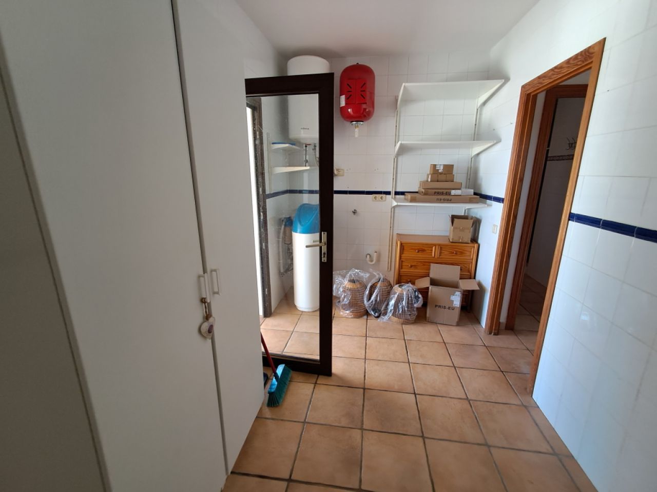 Gran finca con 4 - 5 dormitorios, estudio independiente, calefacción, piscina cerca de Calonge - Cala Dor - F 10