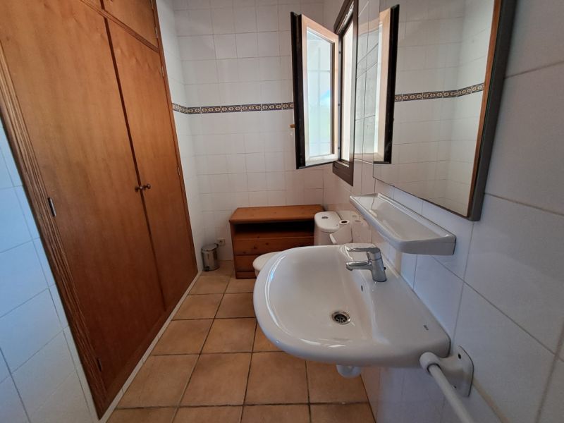 Gran finca con 4 - 5 dormitorios, estudio independiente, calefacción, piscina cerca de Calonge - Cala Dor - F 10