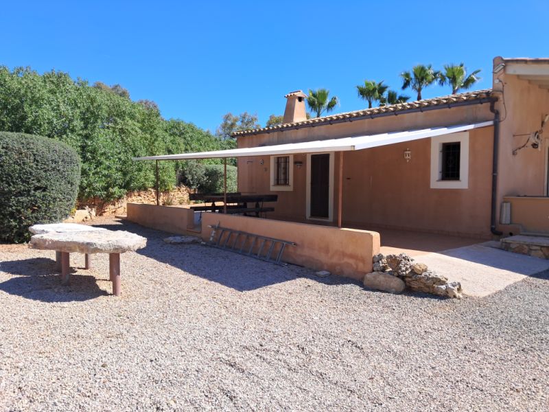 Gran finca con 4 - 5 dormitorios, estudio independiente, calefacción, piscina cerca de Calonge - Cala Dor - F 10