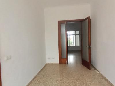 Grosse und teilmöblierte Wohnung mit überdachter Terrasse in Santanyi --- AP 64