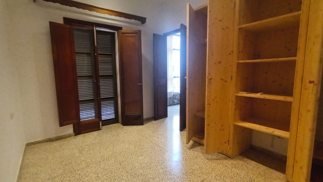 Grosse und teilmöblierte Wohnung mit überdachter Terrasse in Santanyi --- AP 64