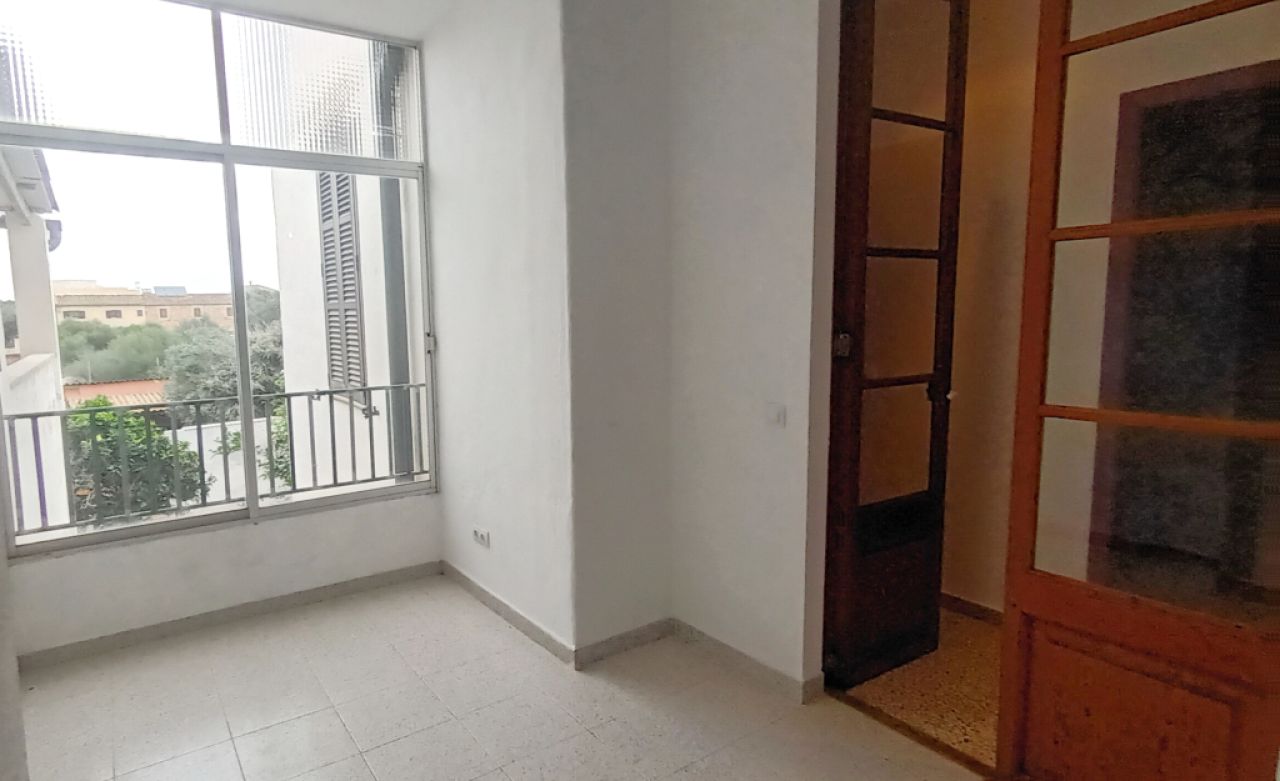 Grosse und teilmöblierte Wohnung mit überdachter Terrasse in Santanyi --- AP 64