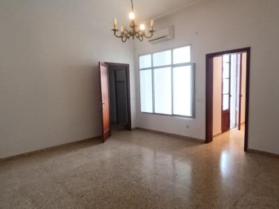 Grosse und teilmöblierte Wohnung mit überdachter Terrasse in Santanyi --- AP 64