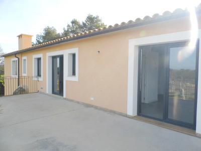 Finca grande y sin amueblar con 2 unidades de septiembre y piscina cerca de Felanitx-Campos --- F 46