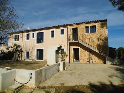 Finca grande y sin amueblar con 2 unidades de septiembre y piscina cerca de Felanitx-Campos --- F 46