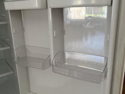 Large refrigerator / freezer combination