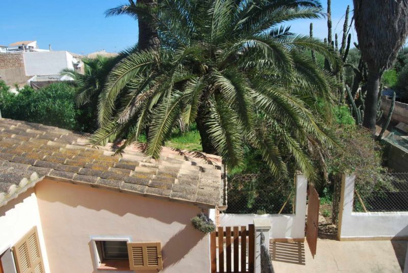 Grosses Apartment mit Garten, Terrasse und Garage in Santanyi --- AP 149