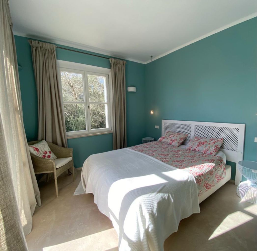 Grosses und in guter Lage liegendes Chalet an der S Almunia -- Santanyi --- CH 64