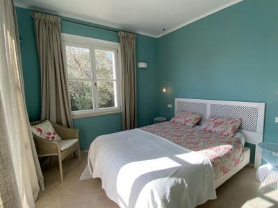 Grosses und in guter Lage liegendes Chalet an der S Almunia -- Santanyi --- CH 64