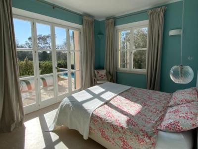 Grosses und in guter Lage liegendes Chalet an der S Almunia -- Santanyi --- CH 64