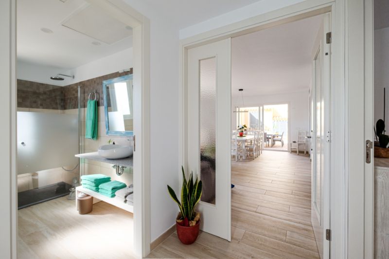 Großzügiges Reihenhaus mit Pool und Dachterrasse in SIllot