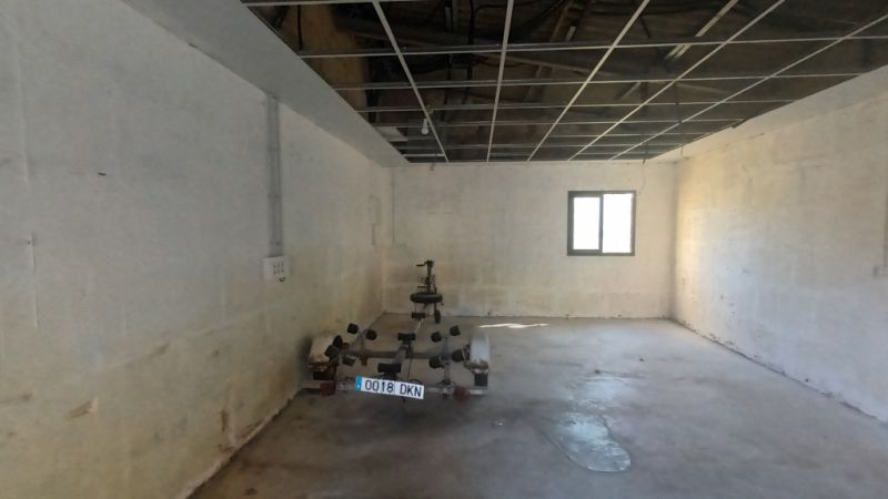 Plot in a central location with a large storage room in Es LLombards --- S 13