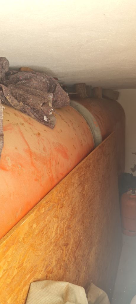 Gasóleo para regalar, más de 1000 litros con dos tanques de acero