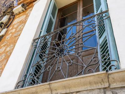 Casa adosada histórica en Sóller cerca del centro