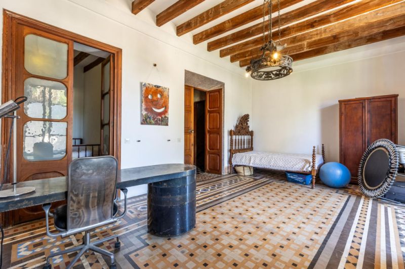 Casa adosada histórica en Sóller cerca del centro