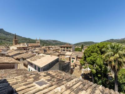 Casa adosada histórica en Sóller cerca del centro