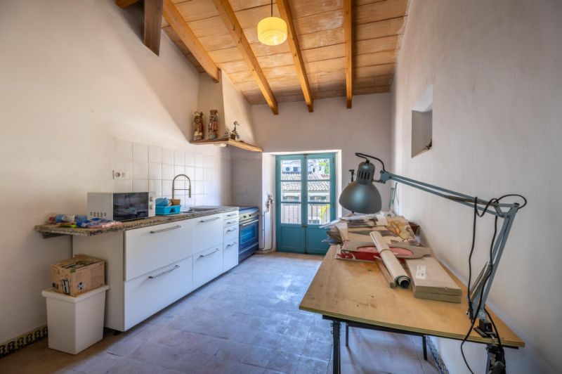 Casa adosada histórica en Sóller cerca del centro