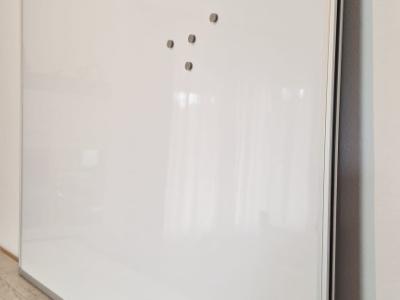 Pizarra magnética de alta calidad 90x120 cm blanca