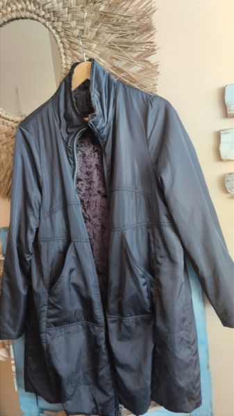 Chaqueta de marca de alta calidad como nueva