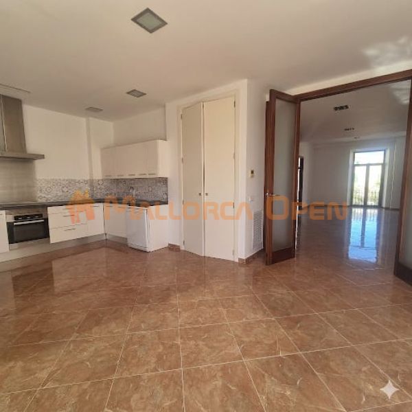 Piso de alta calidad con gran cocina-comedor