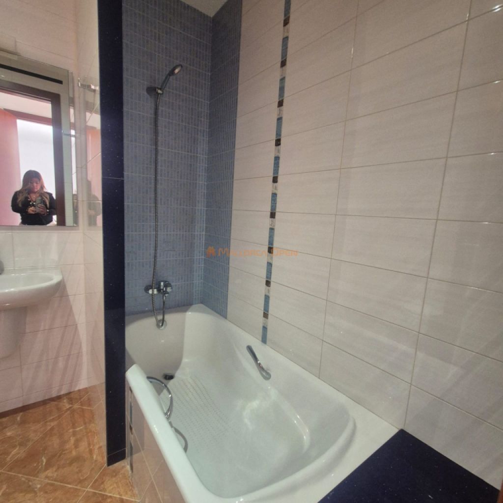 Piso de alta calidad con gran cocina-comedor