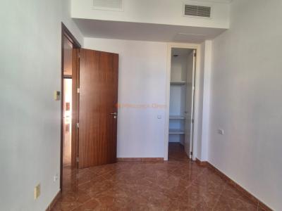 Piso de alta calidad con gran cocina-comedor