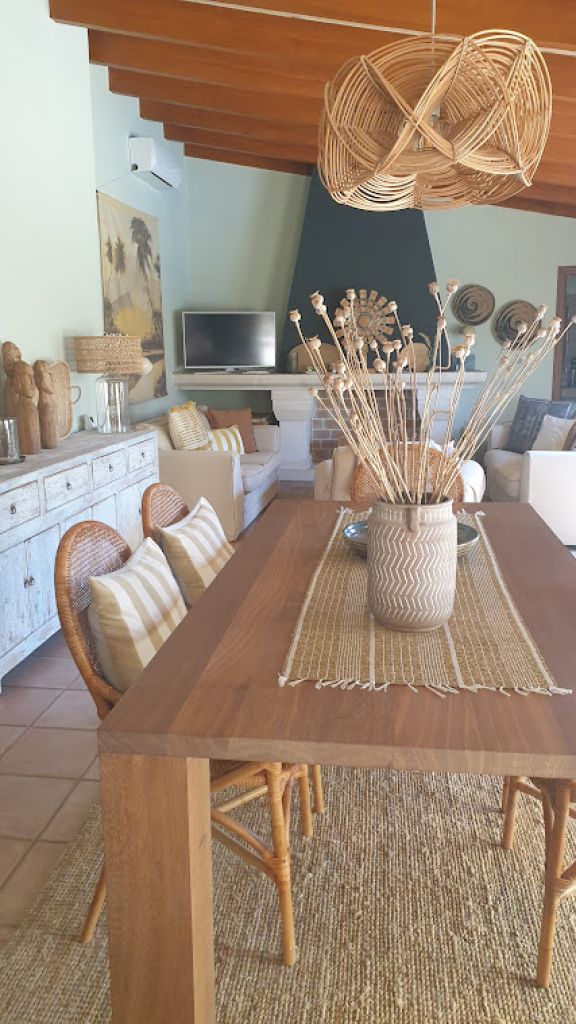 Hochwertiger Holztisch 200x100 + 5 Denzzo Korbstühle zu verkaufen TOP ZUSTAND