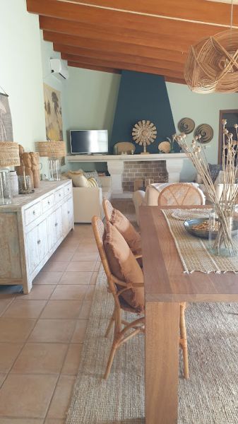 Hochwertiger Holztisch 200x100 + 5 Denzzo Korbstühle zu verkaufen TOP ZUSTAND