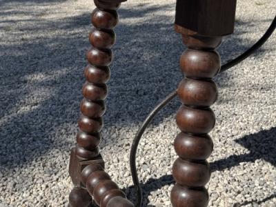 Holztisch, Beistelltisch Vintage mit gedrehten Beinen