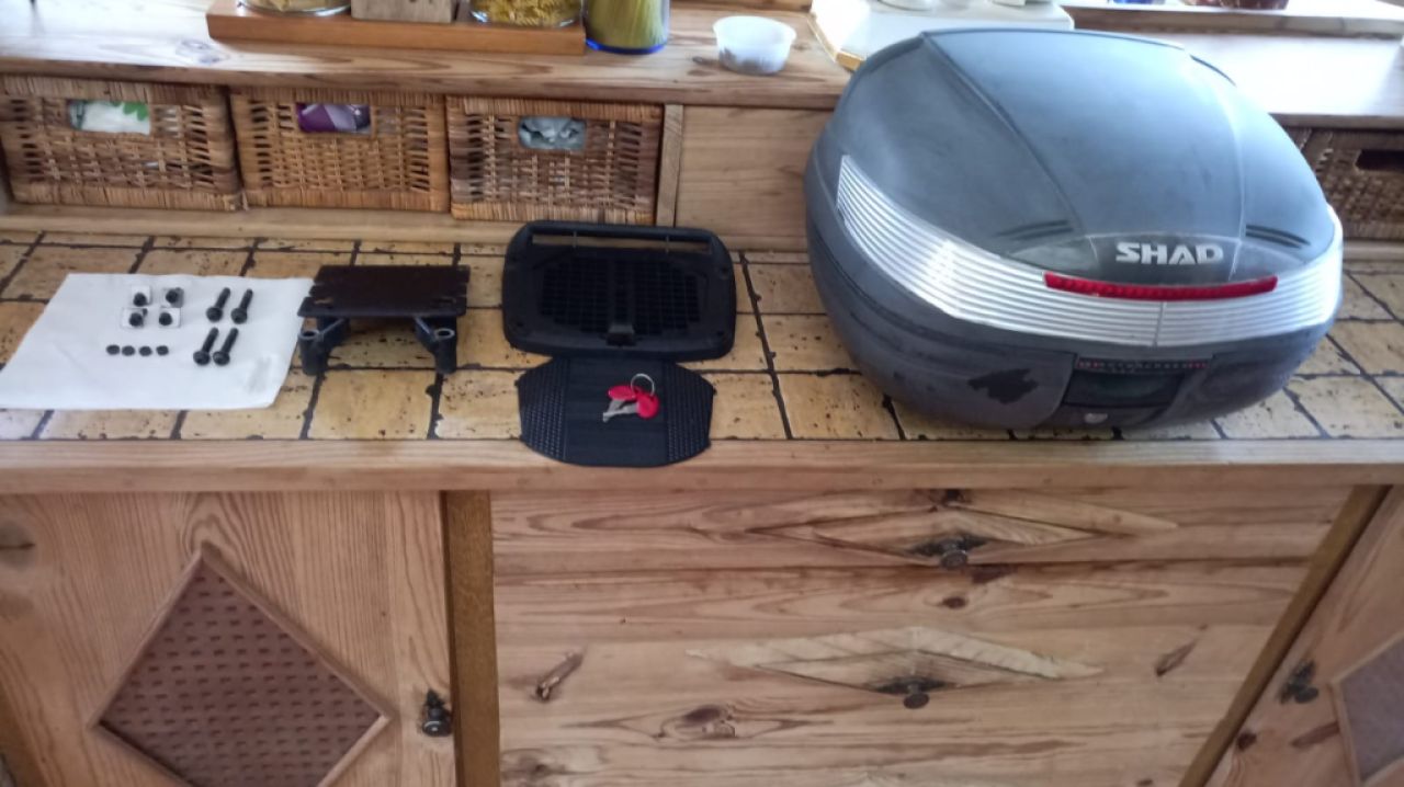 Honda 125 PCX Roller Scooter Gepäckträger Halterung und Topcase Motorcase  von SHAD