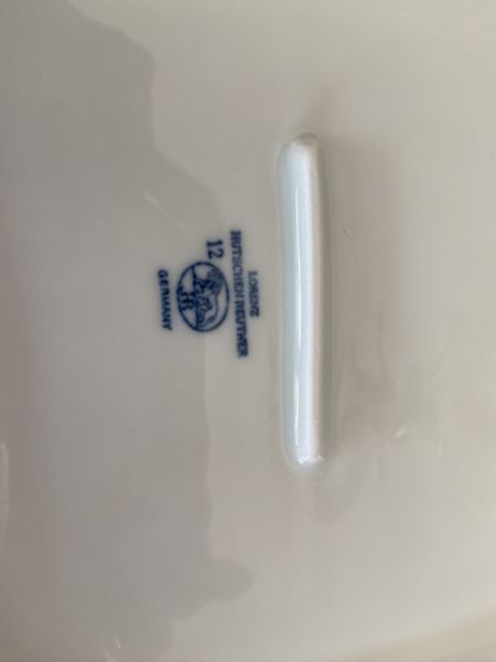 Hutschenreuther dinnerware, Zwiebelmuster (Blue Onion)