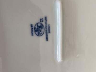 Hutschenreuther dinnerware, Zwiebelmuster (Blue Onion)