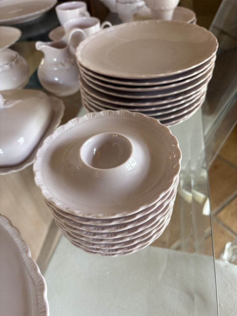 Hutschenreuther Porzellan Rosé komplett für 8 Personen