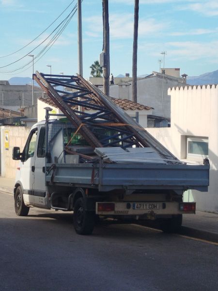 Ich biete Transport auf ganz Mallorca an.