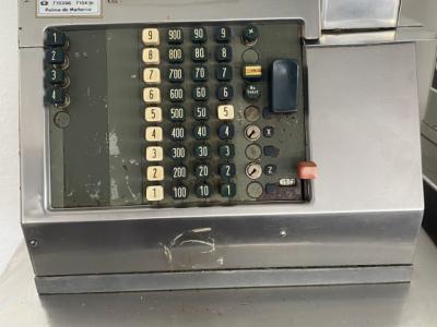 Ich verkaufe alte Kasse. Interesse an Beratung