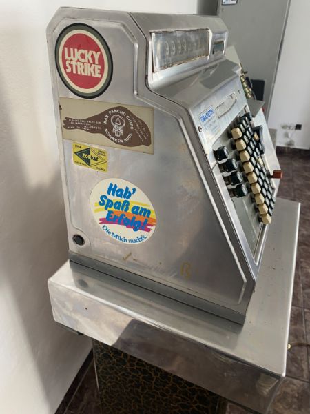 Ich verkaufe alte Kasse. Interesse an Beratung