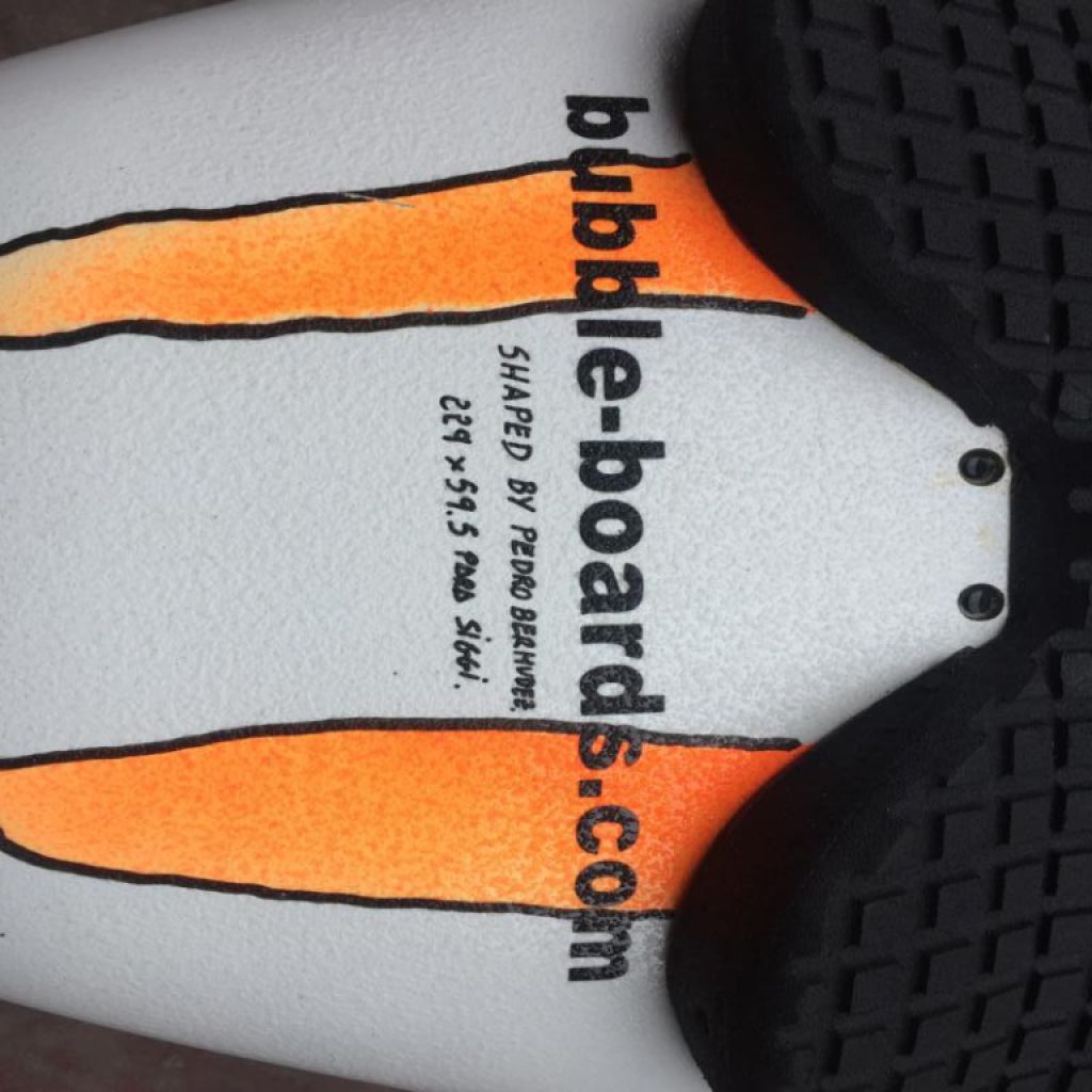 Ich verkaufe Bubble Brand Windsurfbrett mit den Maßen 229/59,5 Liter 96 Liter.